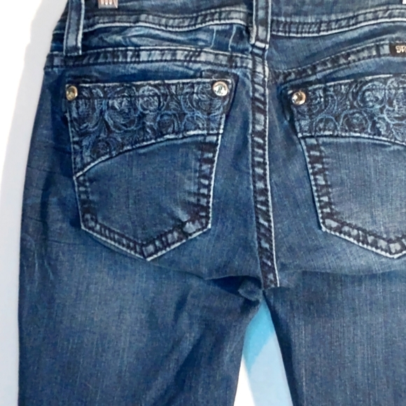 Miss Me Jeans - Picture 7 of 10